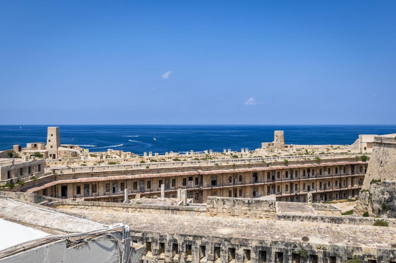 Valletta Bastions Seafront House Экстерьер фото